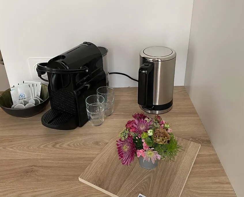 Bright 1 Bed In The Heart Of Hip Paris, Montorgueil Apartman 0*,  Franciaország